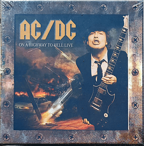 AC-DC : On a Highway to Hell Live